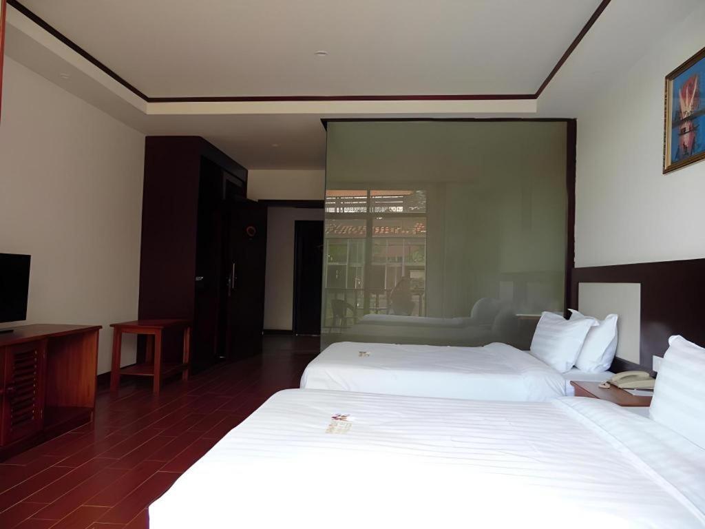 Xishuangbanna Hotel Managed By Xandria Hotel Luang Prabang Exterior foto