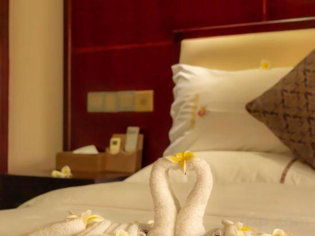 Xishuangbanna Hotel Managed By Xandria Hotel Luang Prabang Exterior foto