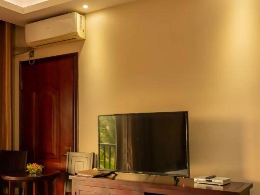 Xishuangbanna Hotel Managed By Xandria Hotel Luang Prabang Exterior foto