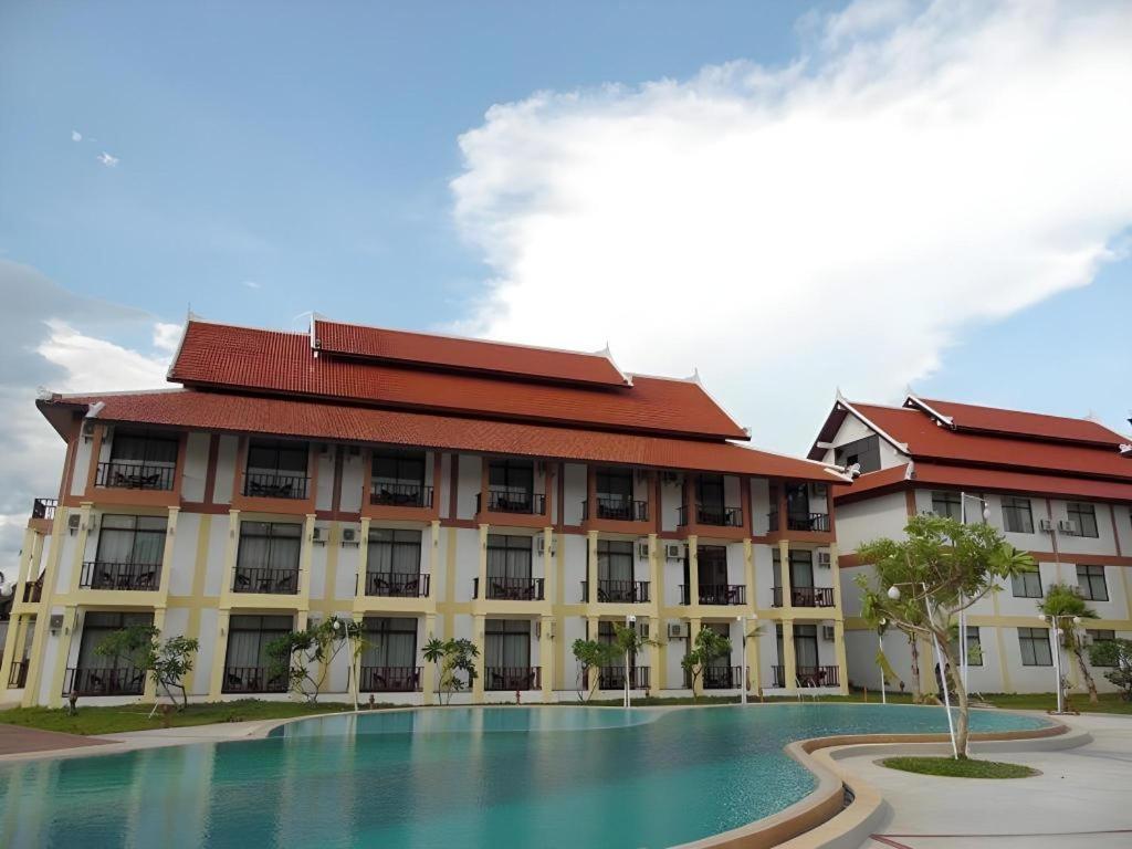Xishuangbanna Hotel Managed By Xandria Hotel Luang Prabang Exterior foto