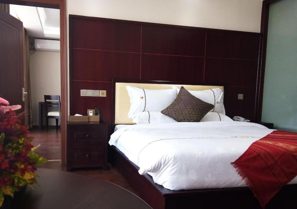 Xishuangbanna Hotel Managed By Xandria Hotel Luang Prabang Exterior foto